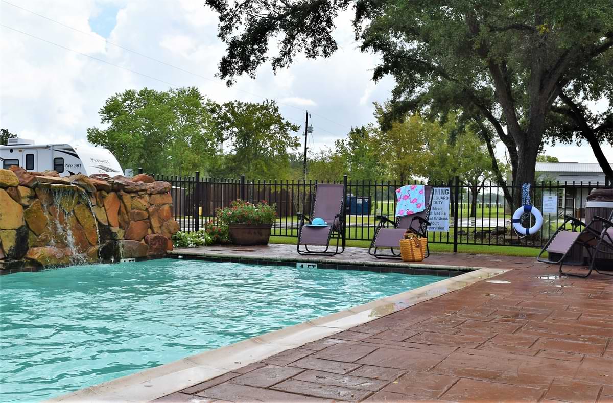 Stonebridge RV Park and Resort RV park in Sweeny, TX (photo 4)